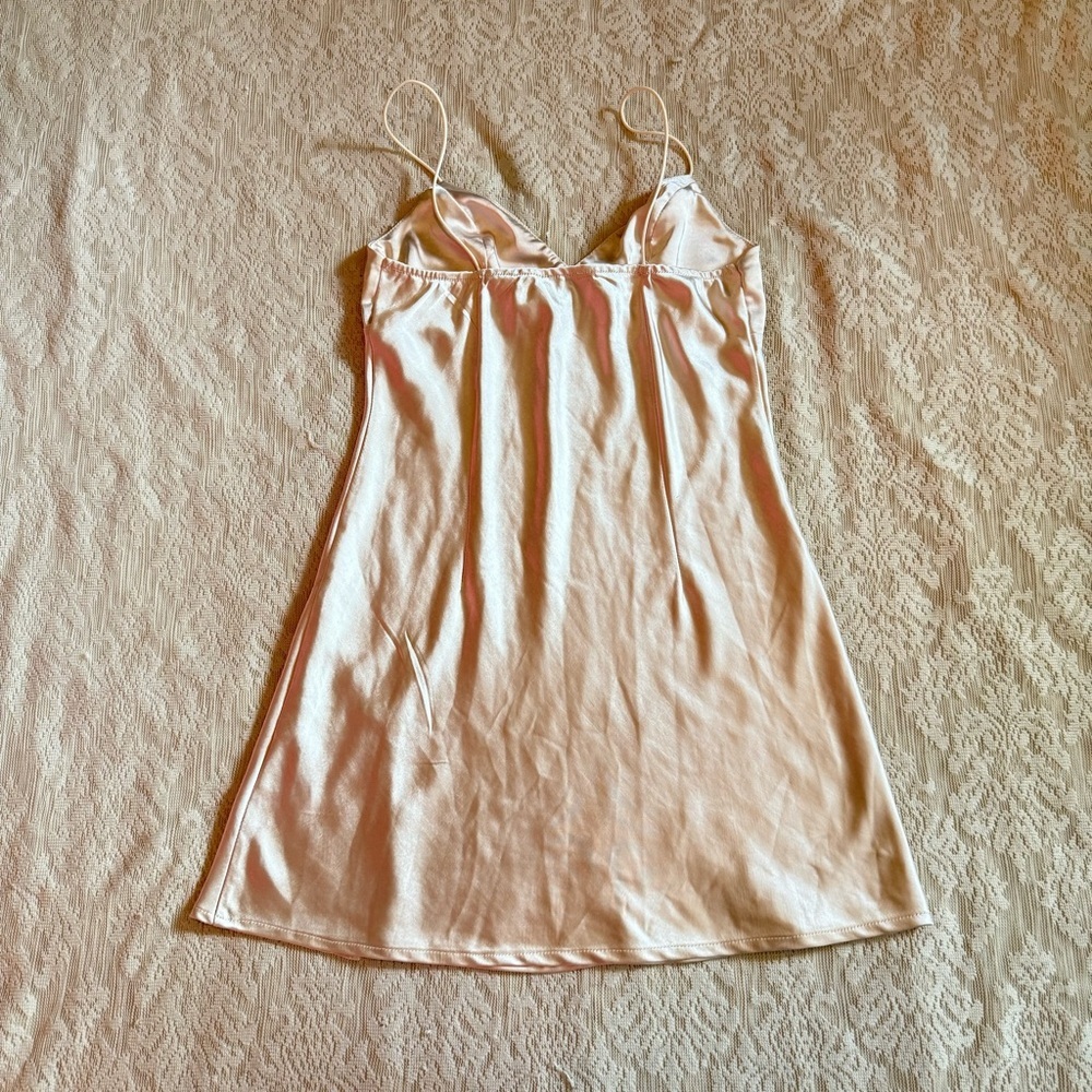 Princes Polly Stargazing satiny champagne slip dress - Picture 10 of 11